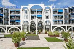 Brit Hotel du Lac - 圣保罗莱达