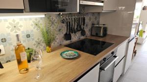 Provenzalisches Haus Les Lauriers Roses - Garten mit Meerblick und Gemeinschaftspool by Riviera HomeLife