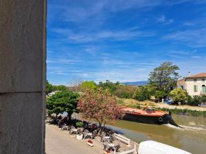 B&B / Chambres d'hotes La Maison du Canal - Homps - Le Sweet : Chambre Lit Queen-Size 