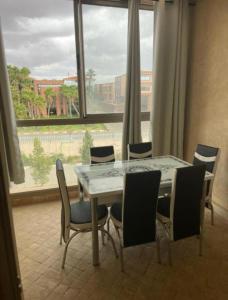 Charming Apartment in the Heart of Marrakech - Modern Amenities and Prime Location