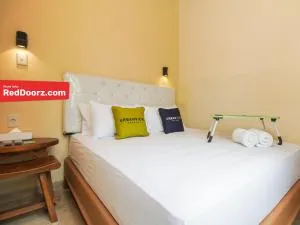 Urbanview Hotel Cantee Halim Perdanakusuma by RedDoorz - Pangkalanuringin
