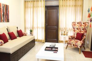 Handicraft Home 1BHK with 2 patios and 2 baths 4