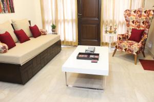 Air Purifier - Sun-lit Handicraft Home 1BHK 4