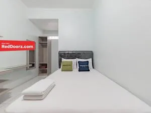 Urbanview Hotel Sunday Cirebon by RedDoorz - Kuningan