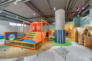 Your Holidays Waves Magia zachodów Słońca E782