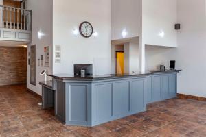 Quality Inn & Suites Edmonton International Airport