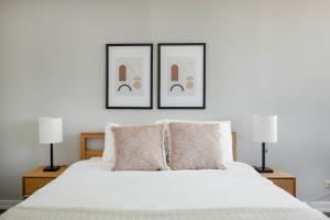 Blueground S Loop nr CTA train sports parks CHI-1080