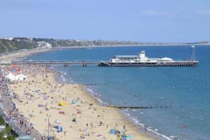 3 Bed Apartment Close to Bournemouth Beach
