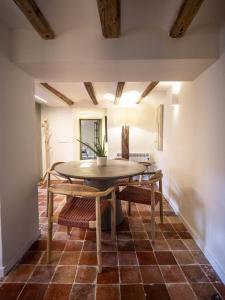 LA CASA AMARILLA APARTAMENTO ALBARRACIN