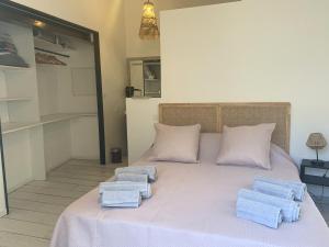 Maisons de vacances VIDAGO maison neuve tout confort avec terrasse privee : photos des chambres
