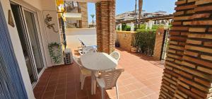 Homes of Spain, Al Andalus Residencial JA Apartamento bajo en frente piscina, WIFI