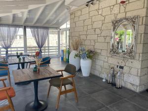 LETRO MAISON ALACATI HOTEL