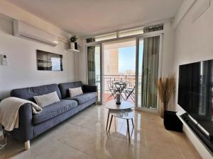 Luminoso y magnífico apartamento de playa