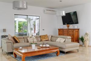 Villa Vista Verde Mijas Golf - Luxury with Optional heated pool & jacuzzi