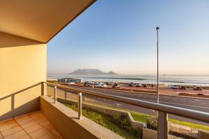 Beachfront Luxury Living- A106 Seaspray, Blouberg