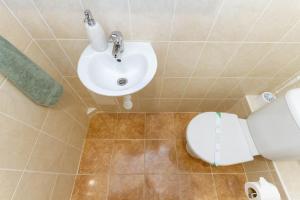 Family Lux Lounge in Vörösmarty Street by NW