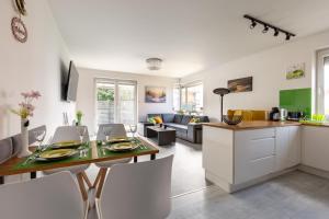 Władysławowo Marine Apartment by BookingHost