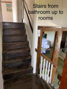 Bryntirion Farmhouse Rooms (with bathroom)