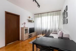 Black Peak Panorama central apartment