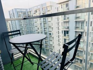 One Palm Tree Villas Condo