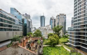 Wola Norblin Spacious Apartment by BookingHost