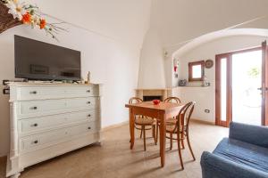 Alcova Barone by BarbarHouse