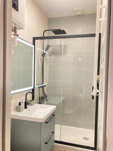 La Curiosité, Et Pop Et Chic !