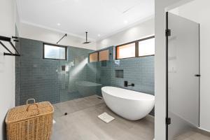 San Lameer Villa 14208- 4 Bedroom Premier - 8 pax - San Lameer Rentals Agency