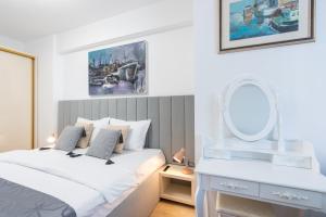 OZI Apartment in Infinity Beach Resort - parking