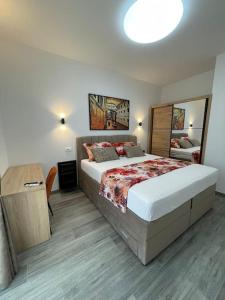 LA2 luxury apartment near Bacvice beach