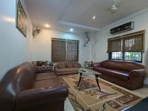 House of Warmth - Ambad