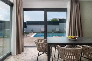 Luxury Villa David 2 heated pool