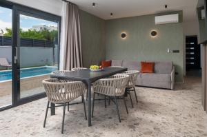 Luxury Villa David 2 heated pool