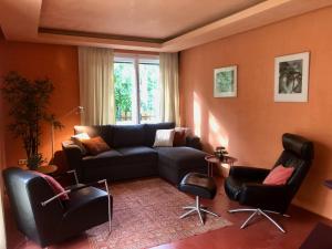 Forest-side home by recreational lake