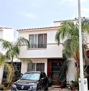 Hermosa casa con alberca en Celaya