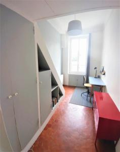 Appartements Appartement 150m2 - 6 personnes - centre de Marseille : photos des chambres
