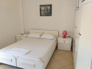 Aris Apartment 2