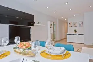 Cómodo y luminoso apto cerca de Playas y Valencia - Llaurí