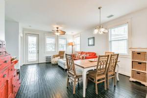 A Wave Away Fabulous Beach Home at Pointe West Resort