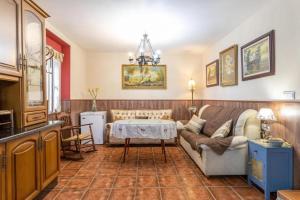 Spacious villa with mountain view in Archidona, private pool