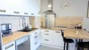 Appartement 426, vue mer et piscine by Palmazur