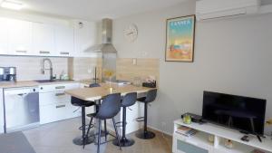 Appartement 426, vue mer et piscine by Palmazur