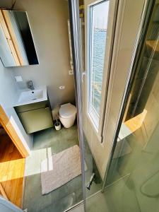 Mindset Houseboat - nocleg i apartament na morzu