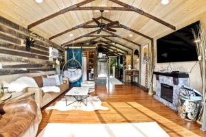 TELLURIDE - Tiny Houses Of French Village