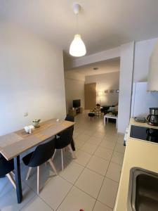 Athina’s apartment