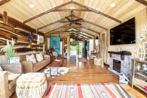 SALIDA - Tiny Houses Of French Village