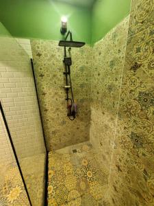 Elegant 1 bedroom apartment in the center of downtown