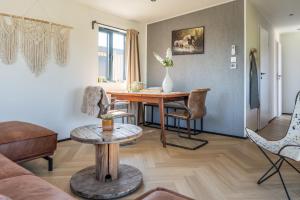 Luxe 4 pers chalet op minicamping in waarde