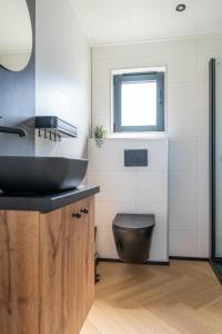 Luxe 4 pers chalet op minicamping in waarde