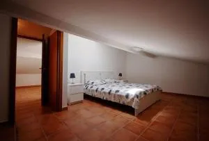 Dada i Lela beachfront - 博德戈拉维查